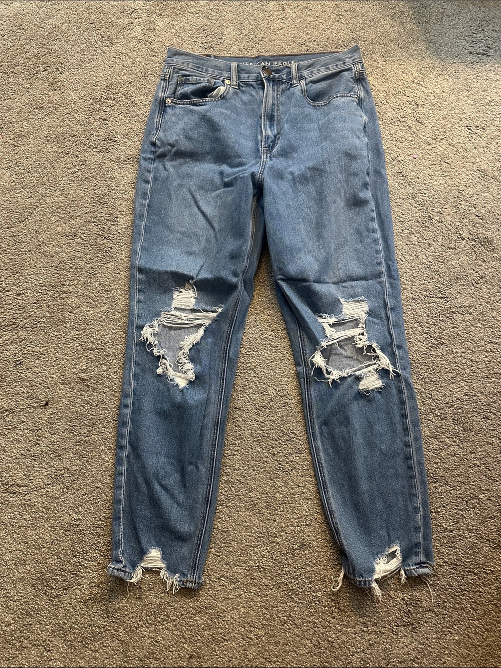 American Eagle Mom Jean